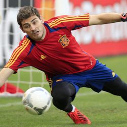 Iker Casillas entrenando con La Roja