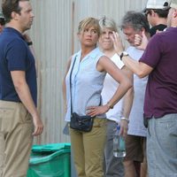 Jennifer Aniston en el set de rodaje tras anunciar su compromiso de boda