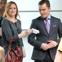 Ed Westwick y Kaylee DeFer rodando la sexta temporada de 'Gossip Girl'