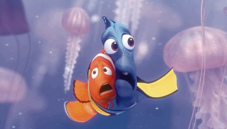 Dory y Nemo en la película 'Buscando a Nemo'