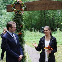 Los Príncipes de Suecia en la inauguración del 'sendero del amor'