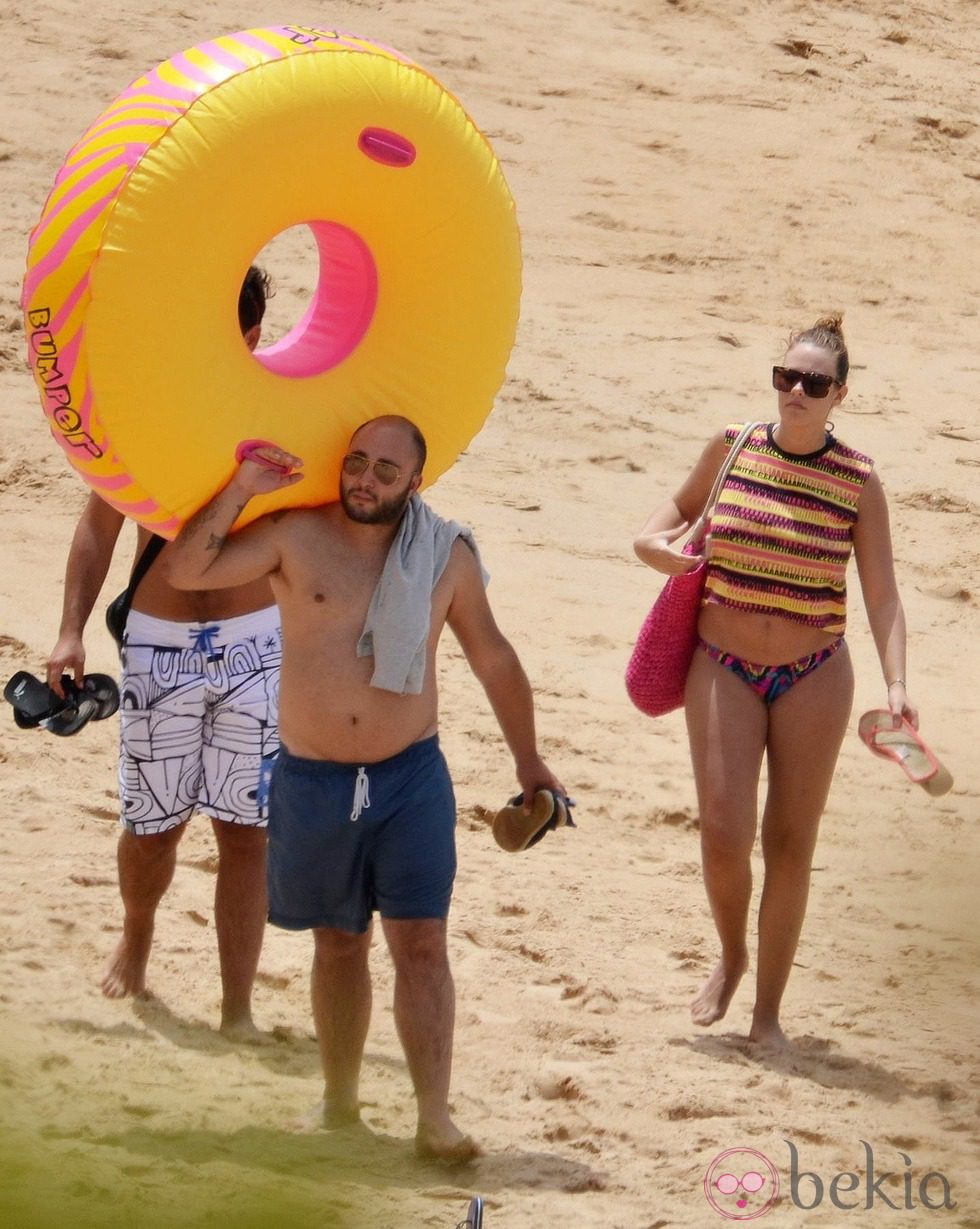 Kiko Rivera y Jessica Bueno embarazada en las playas de Cádiz