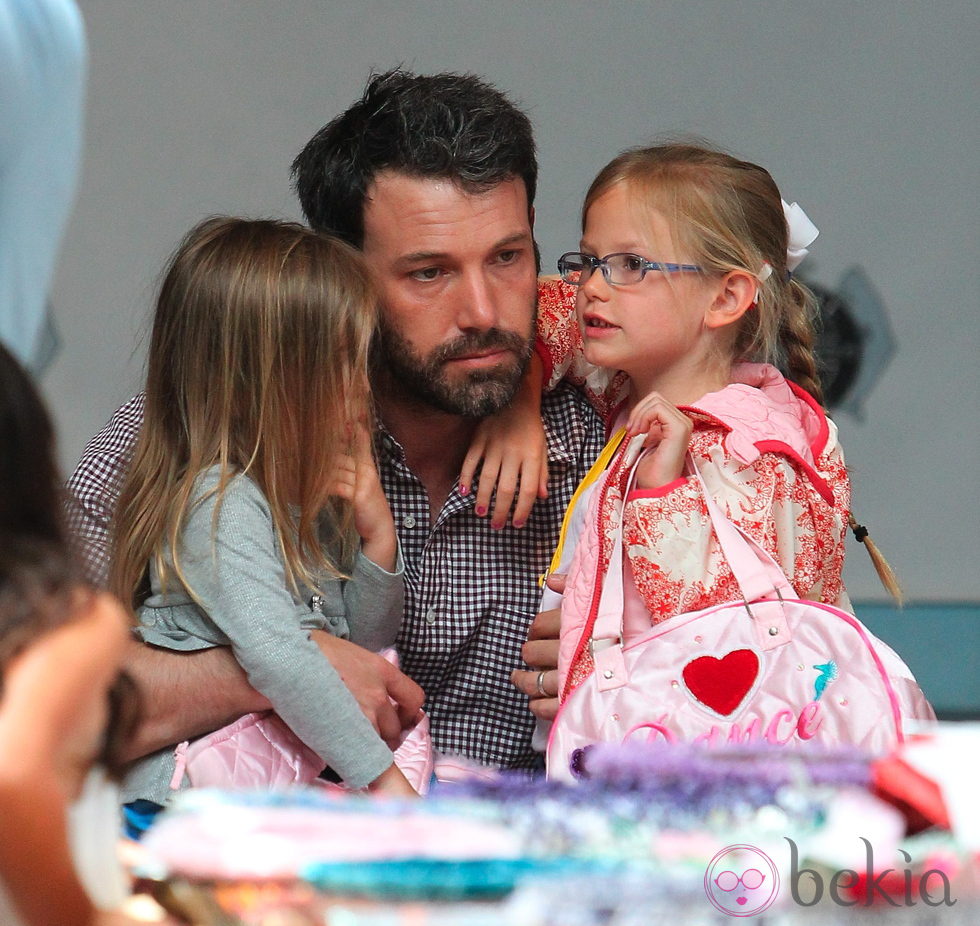 Ben Affleck con sus dos hijas Violet y Seraphina