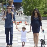 Matthew McConaughey y Camila Alves disfrutan de un día en familia en Nueva York