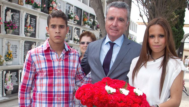 José Ortega Cano con sus hijos Gloria Camila y José Fernando