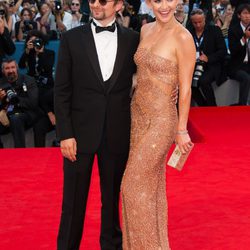 Kate Hudson y Matt Bellamy en la apertura de la Mostra de Venecia 2012