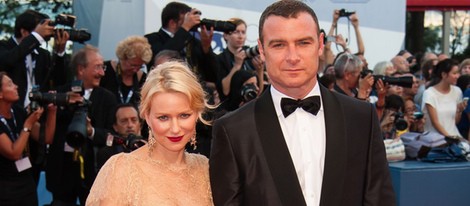 Naomi Watts y Liev Schreiber en la apertura de la Mostra de Venecia 2012