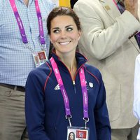 Kate Middleton en una prueba de natación de los Juegos Paralímpicos de Londres 2012