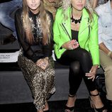 Laura Hayden y Silvia Superstar en el front row de Carlos Díez y María Escoté en la Fashion Week Madrid