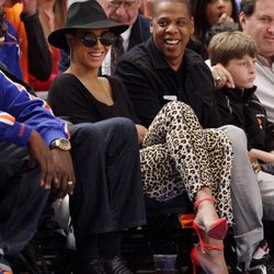 Jay-Z y Beyoncé en un partido de la NBA en Nueva York