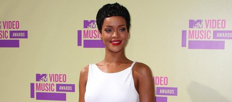 Rihanna posando en los MTV Video Music Awards 2012