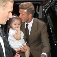 David Beckham y Harper Seven celebran el éxito de Victoria en la Nueva York Fashion Week