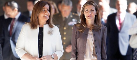 La ministra de Empleo y la Princesa de Asturias durante su visita al Escorial