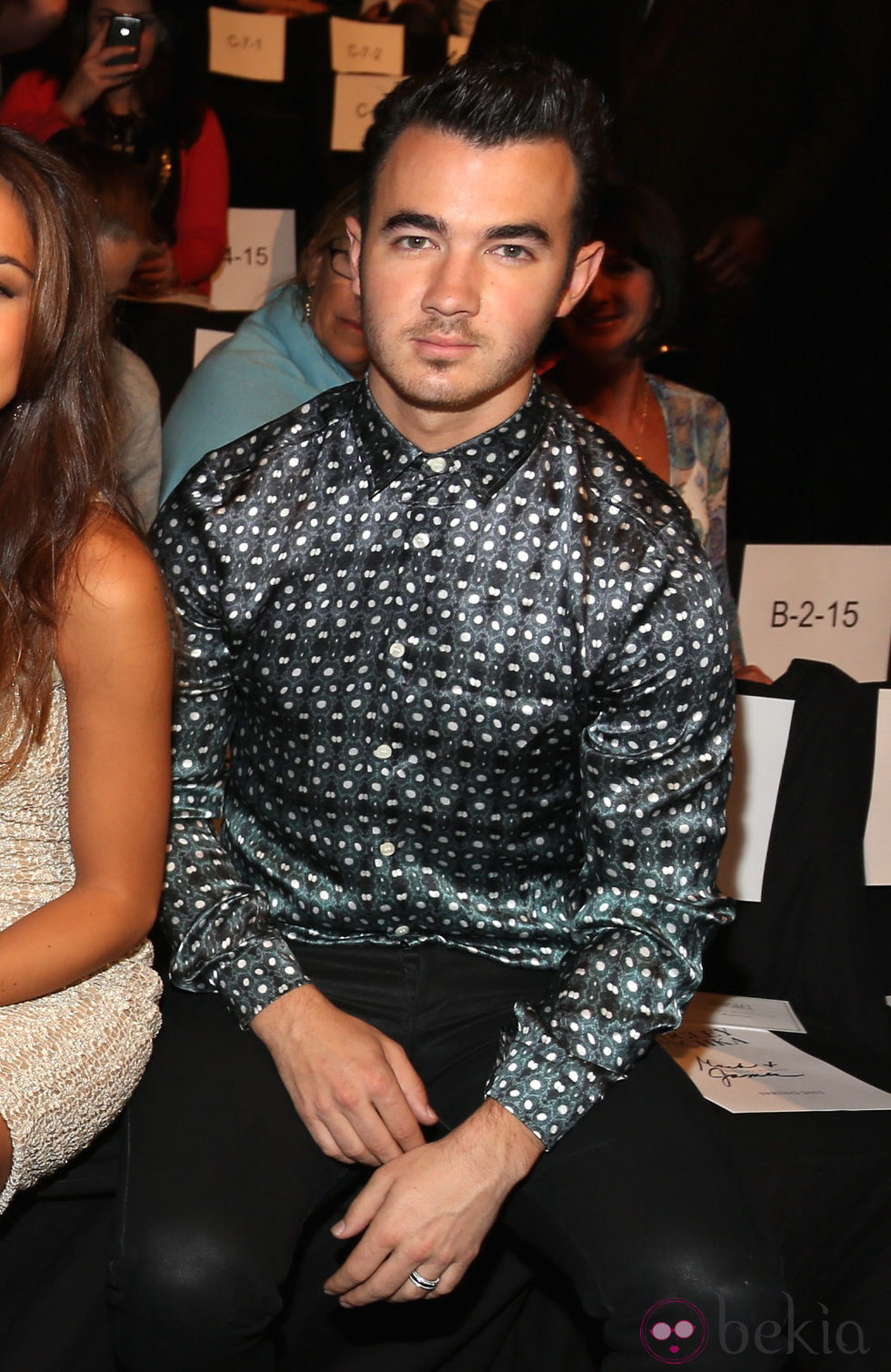 Kevin Jonas en el front row de la Semana de la Moda de Nueva York