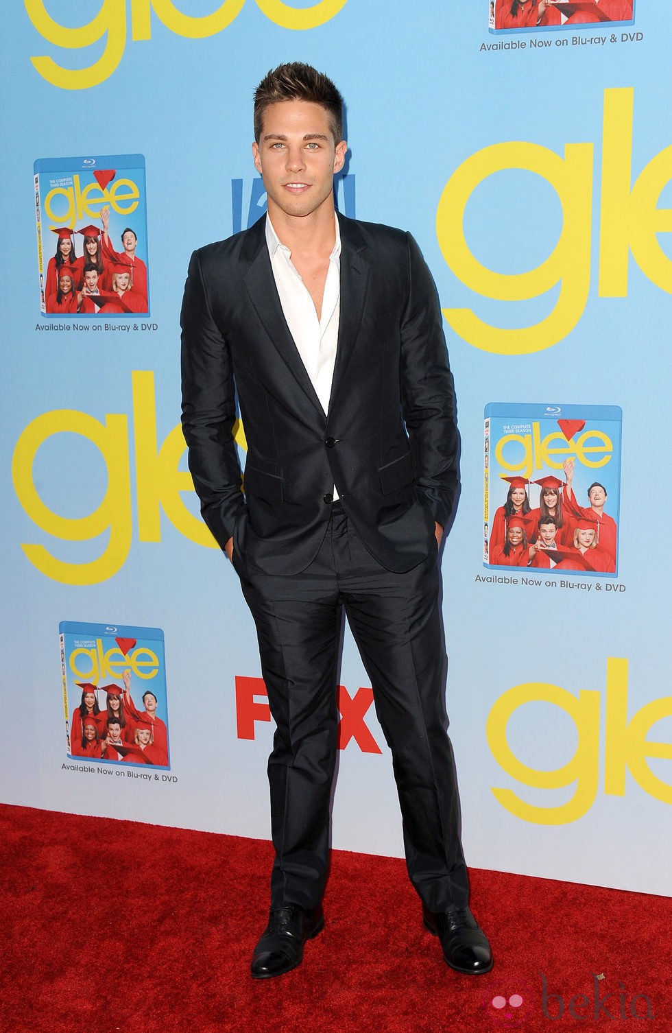 Dean Geyer presenta la cuarta temporada de 'Glee'