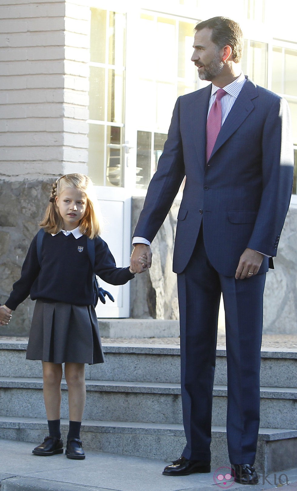 El Príncipe Felipe y su hija Leonor en el primer día de colegio de las Infantas Leonor y Sofía