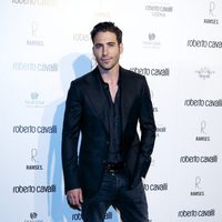 Miguel Ángel Silvestre en la inauguración de una tienda Roberto Cavalli en Madrid