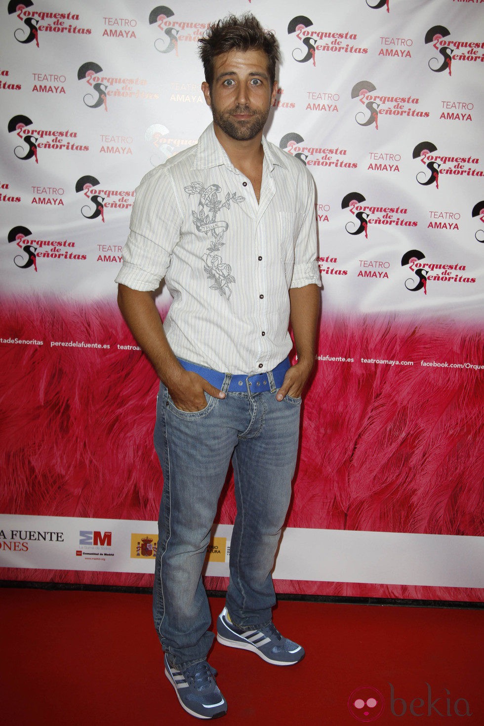 Leandro Rivera en el estreno de la obra de teatro 'Orquesta de Señoritas'