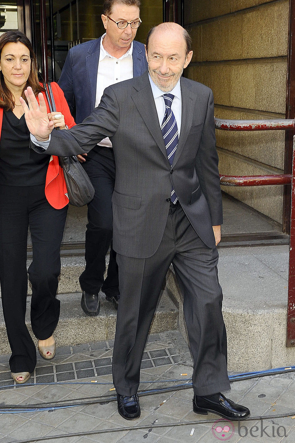 Alfredo Pérez Rubalcaba en la capilla ardiente de Santiago Carrillo