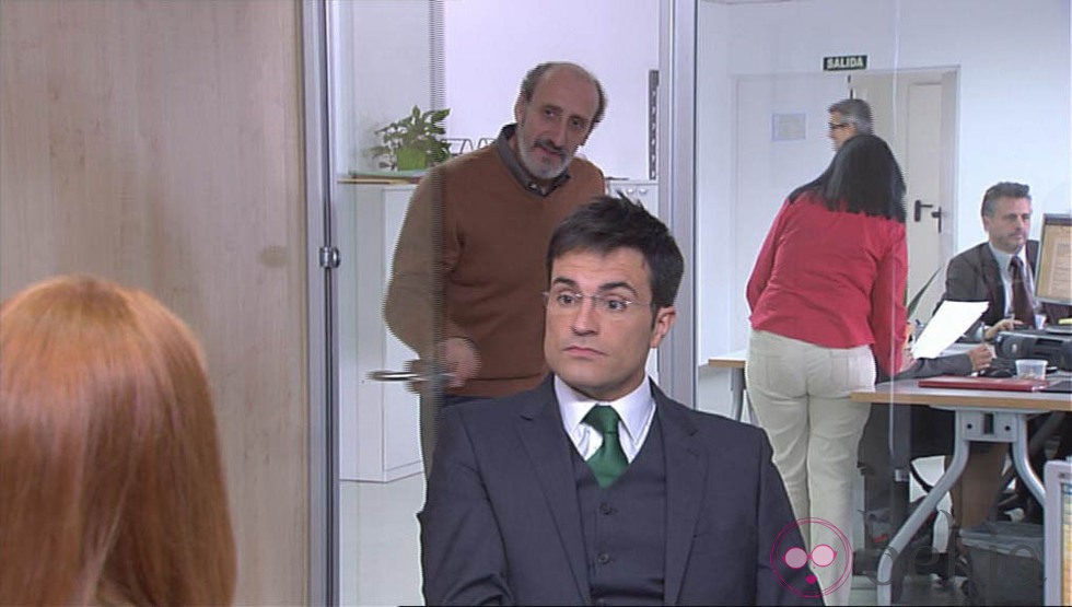 Cameo de Luis Larrodera en la serie 'La que se avecina'