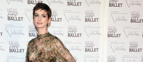 Anne Hathaway en la Gala de Otoño del Ballet de Nueva York 2012