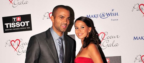 Tony Parker y su novia Axelle en un evento benéfico