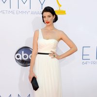 Jessica Paré en los Premios Emmy 2012