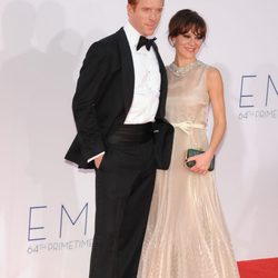 Damian Lewis y su mujer en los Emmy 2012