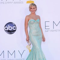 Julianne Hough en la alfombra roja de los Emmy 2012