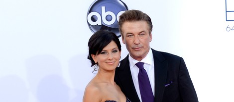 Alec Baldwin e Hilaria Thomas en los Emmy 2012