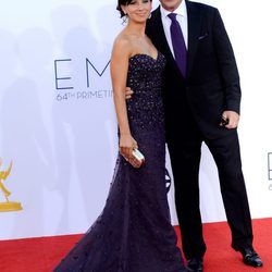 Alec Baldwin e Hilaria Thomas en los Emmy 2012