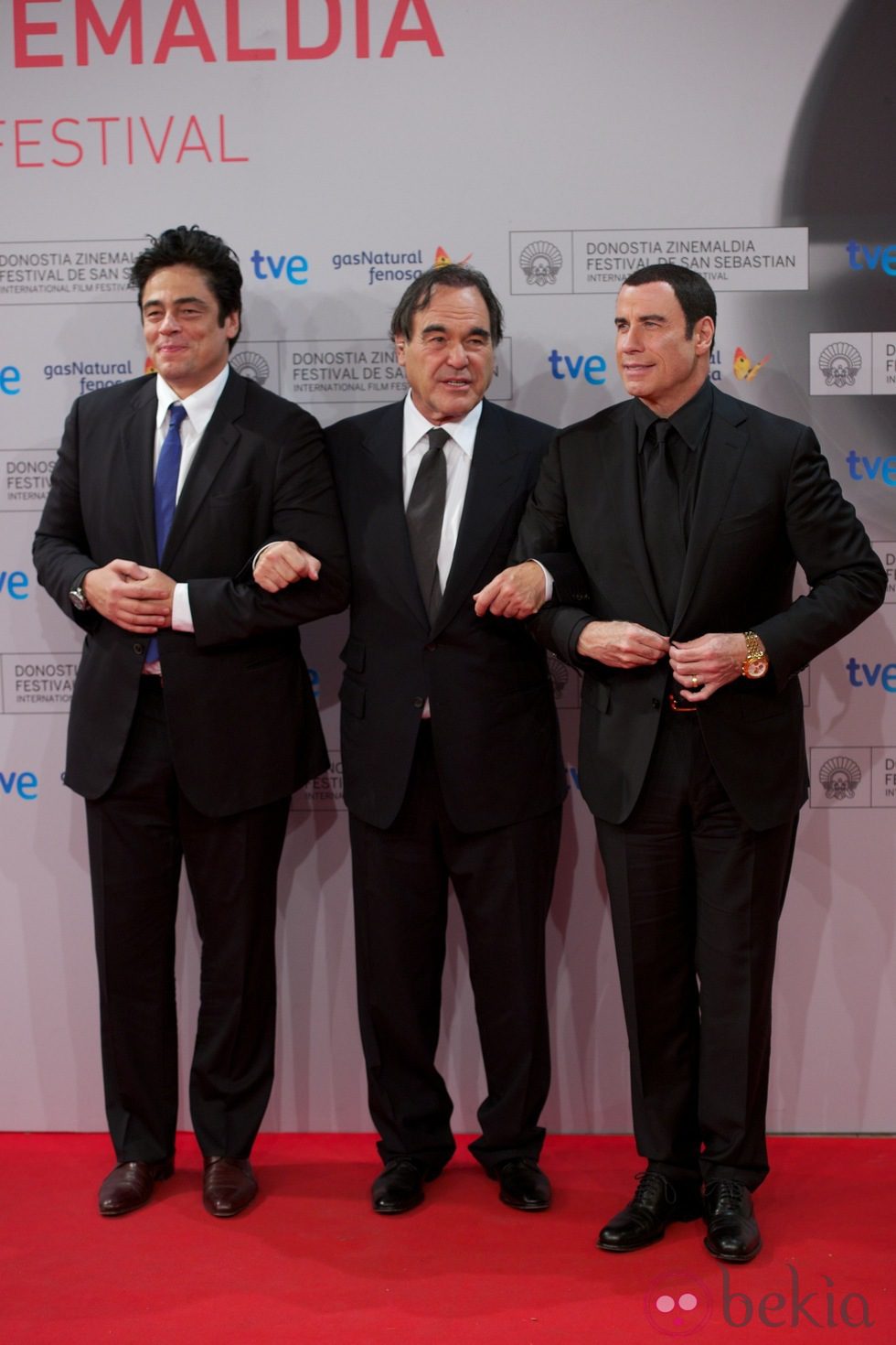 Benicio del Toro, Oliver Stone y John Travolta en el Festival de Cine de San Sebastián 2012