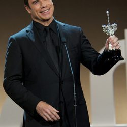 John Travolta con el Premio Donostia en el Festival de Cine de San Sebastián 2012