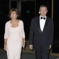 Alberto Ruiz Gallardón y Mar Utrera en la cena en honor a los galardonados con el premio Mariano de Cavia