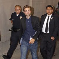 Robert Pattinson a la salida del programa de Jimmy Kimmel 