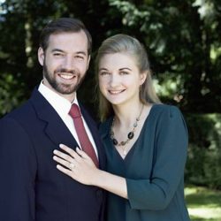 Guillermo de Luxemburgo y Stéphanie de Lannoy en una foto oficial