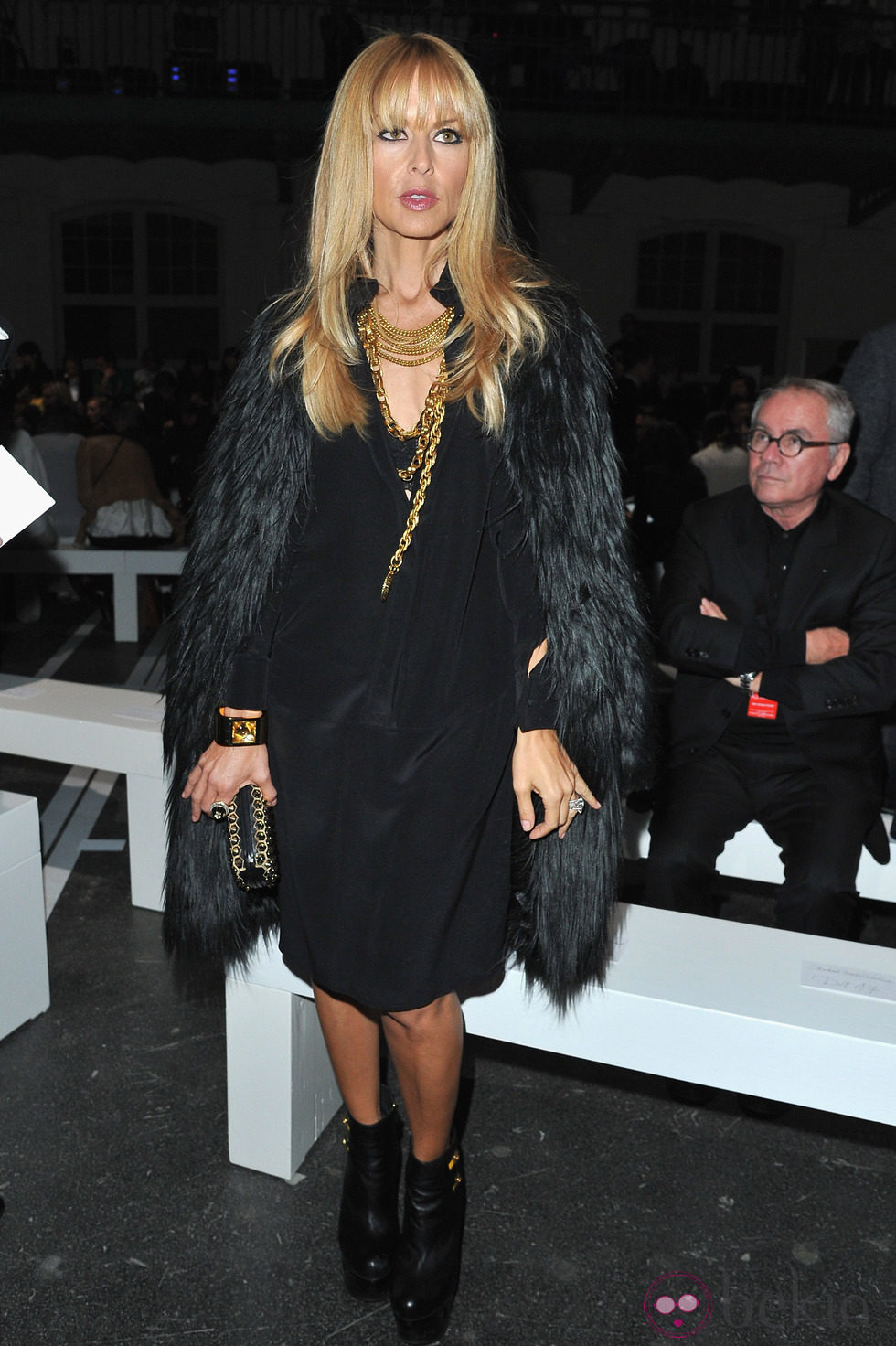 Rachel Zoe en el desfile de Givenchy de la Semana de la Moda de París