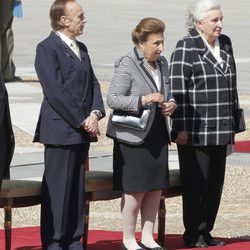 La Infanta Pilar, los Duques de Soria y el Duque de Calabria en el Palacio Real