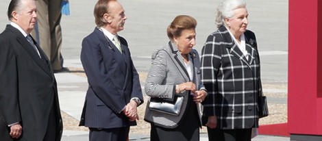 La Infanta Pilar, los Duques de Soria y el Duque de Calabria en el Palacio Real