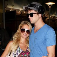 Paris Hilton con su novio River Viiperi