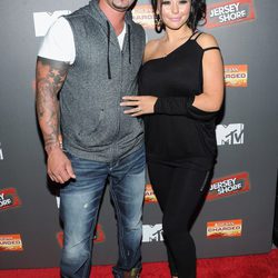 Jenni 'Jwoww' de Jersey Shore con su prometido Roger Mathews