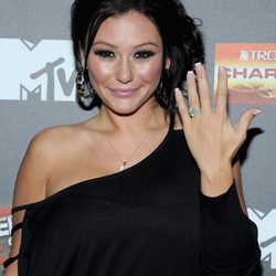 Jwoww presume de anillo de compromiso en la última temporada de Jersey Shore