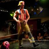 Joe Manganiello con el torso desnudo en la película 'Magic Mike'