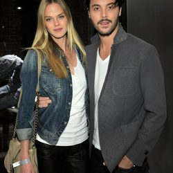 Jack Huston y Shannan Click