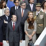 La Infanta Elena y Alfredo Pérez Rubalcaba en el Día de la Hispanidad 2012