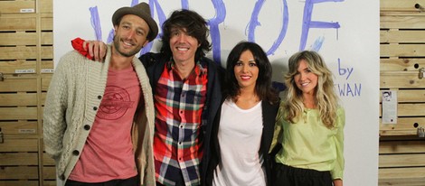 Raquel del Rosario y Pedro Castro con Juan Luis Suárez en la presentación de colección 'War of love' de Ewan