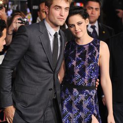 Robert Pattinson y Kristen Stewart en la preimière de 'Amanecer. Parte 1' 