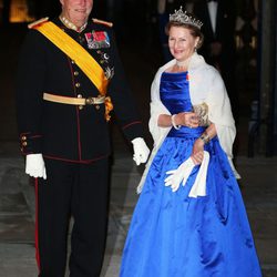 Los Reyes de Noruega en la cena de gala previa a la boda de Guillermo y Stéphanie de Lannoy