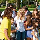 Puyol y Shakira en el acto de alianza entre el Barça y Pies Descalzos en Miami