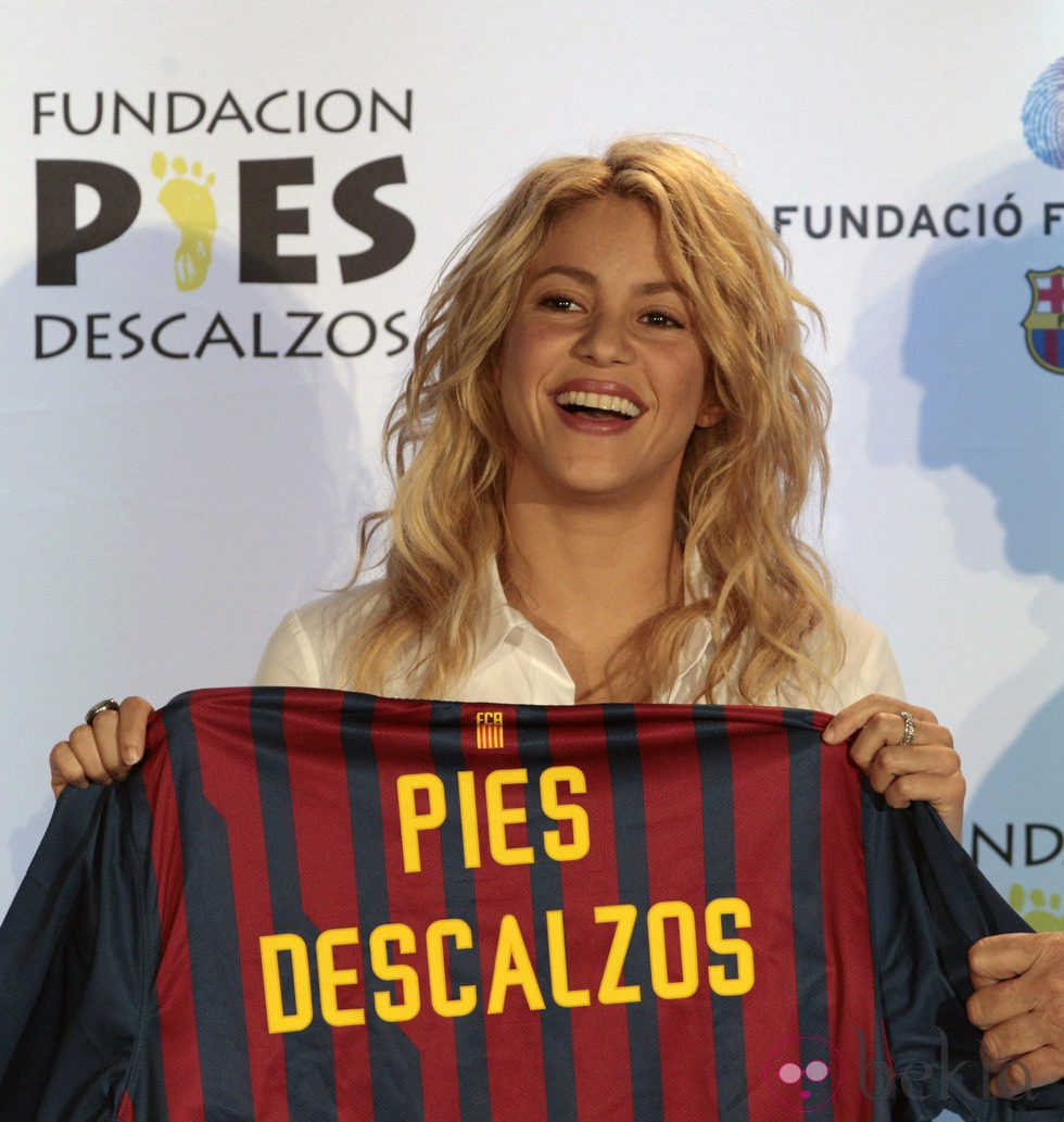 Shakira con una camiseta del Barça en un acto solidario en Miami